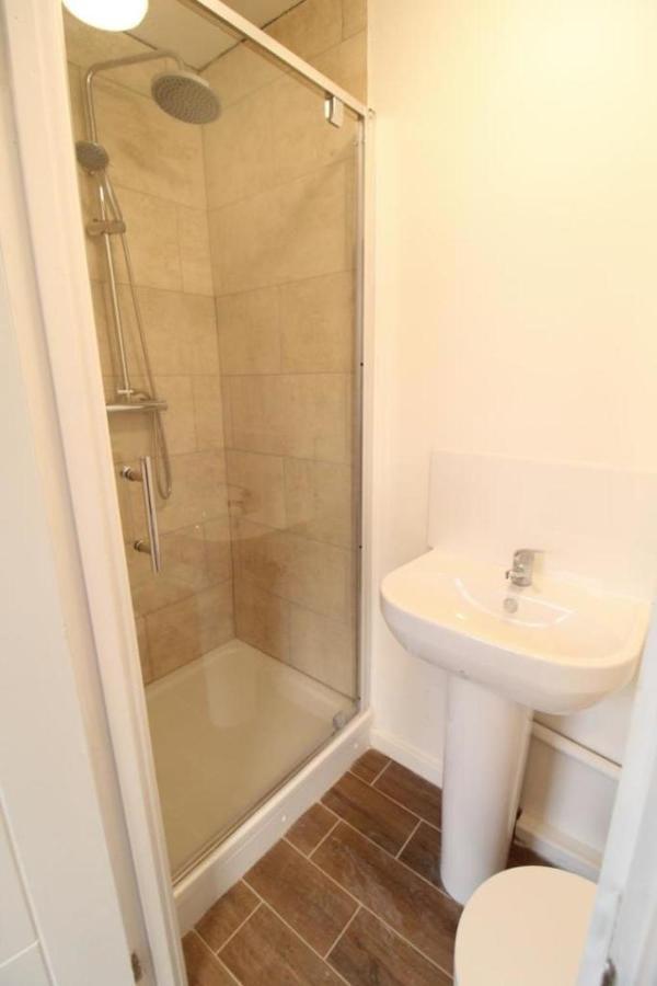 Lovely Studio Flat In The Heart Of Holloway. London Eksteriør billede